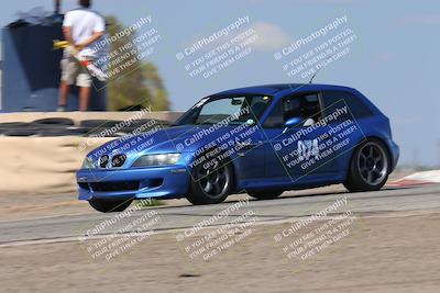 media/Oct-04-2025-OnGrid (Sat) [[44bd565ffa]]/Yellow Group/Grapevine/